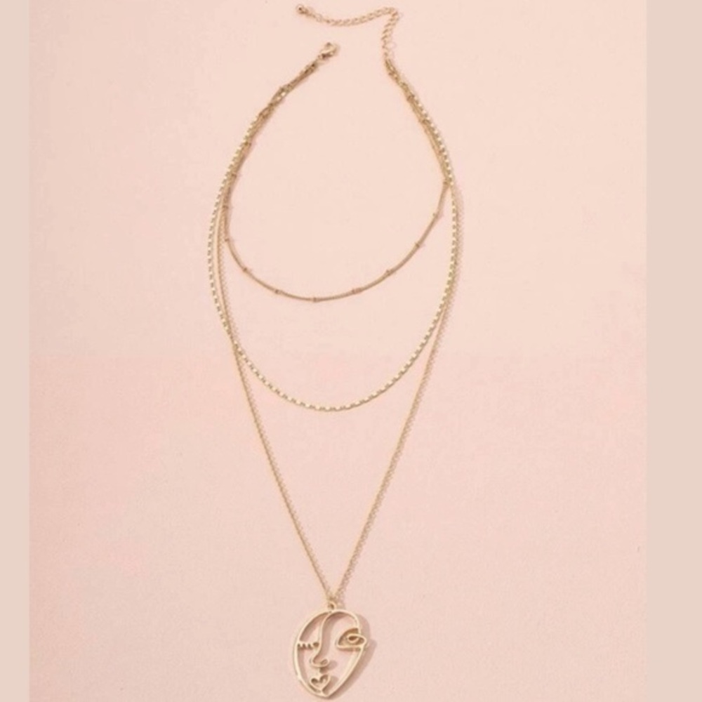 3/$30 💛 Abstract Face Layered Necklace